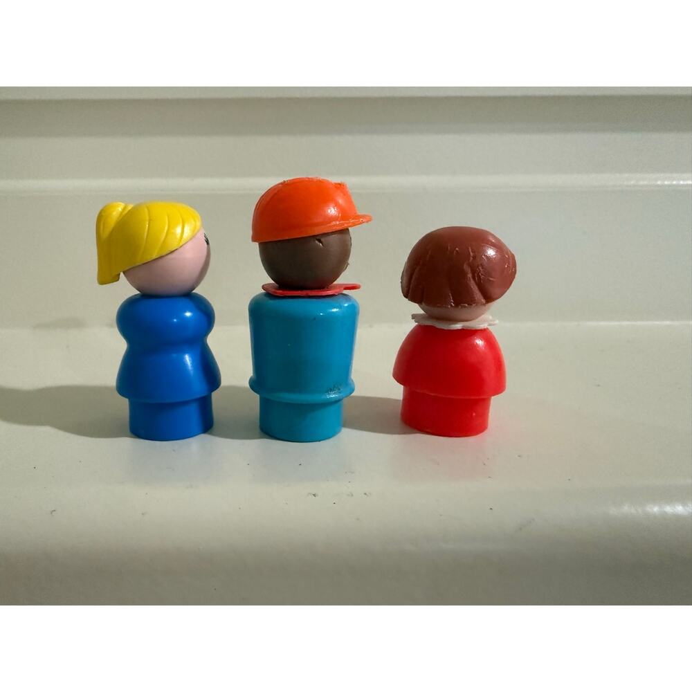 Vintage 1970s Fisher-Price Little People Figurines Bundle of 3 toys collectible - Picture 4 of 7